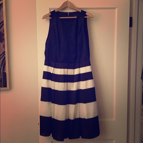 coast Dresses & Skirts - Party dress with full flouncy crinoline underskirt